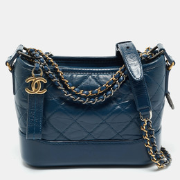 Chanel: Голубая сумка 