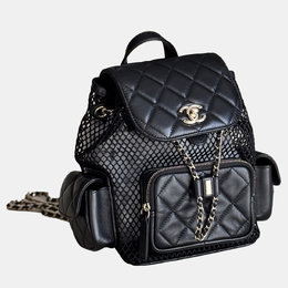 Chanel: Чёрный рюкзак 