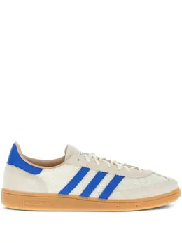 adidas: Белые кроссовки  Handball Spezial