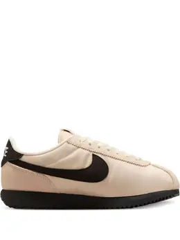 Nike: Оранжевые кроссовки  Cortez