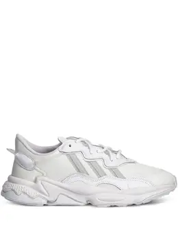 adidas: Белые кроссовки  Ozweego
