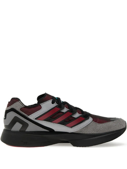 Adidas: Красные кроссовки  Equipment