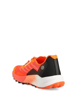 Adidas: Оранжевые кроссовки  Terrex