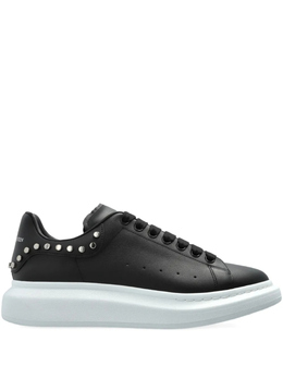 Alexander McQueen: Чёрные кроссовки 