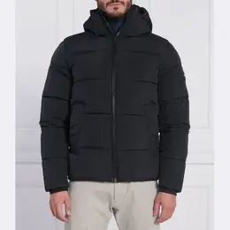 Calvin Klein: Чёрная куртка 