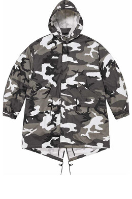 Supreme: Чёрная куртка  Futura