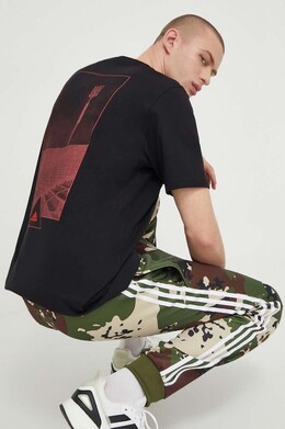 Adidas: Хлопковая футболка 