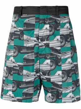 Ferrari: Чиносы 