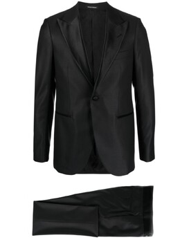 Emporio Armani: Чёрный костюм 