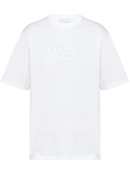 Prada: Белая футболка 