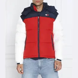 Tommy Hilfiger: Красный пуховик 