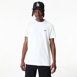 NEW ERA: Белая футболка  Essentials