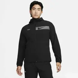 NIKE: Чёрная куртка 