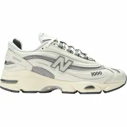 New Balance: Бежевые кроссовки 