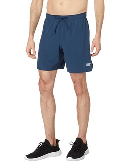 New Balance: Короткие шорты 
