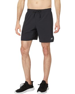 New Balance: Короткие шорты 