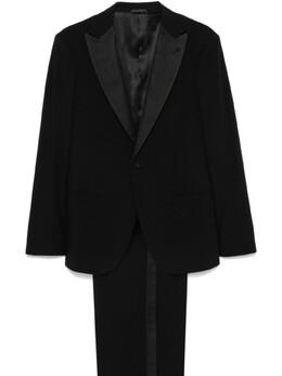 Giorgio Armani: Чёрный костюм 
