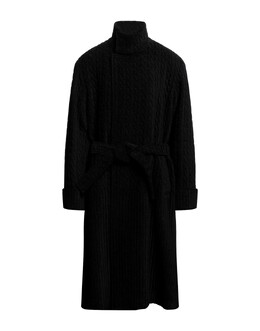Giorgio Armani: Чёрное пальто 