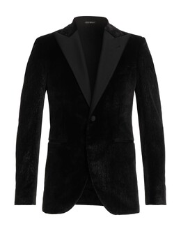 Giorgio Armani: Чёрные пиджаки 