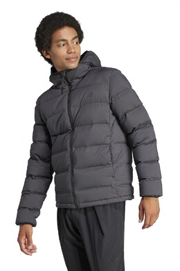 Adidas: Зимний пуховик 