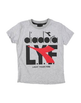 Diadora: Светлая футболка 