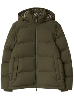 Burberry: Зелёный пуховик 