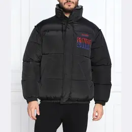 BOSS: Чёрная куртка 