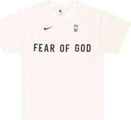 Nike: Бежевая футболка 