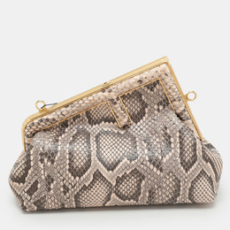 Fendi: Розовый клатч  First