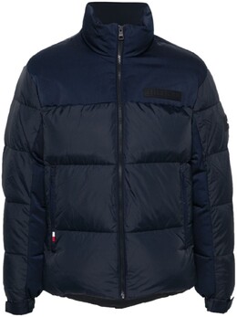 Tommy Hilfiger: Пуховик с принтом 