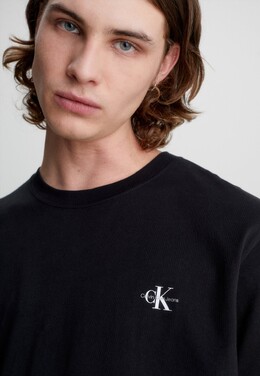 Calvin Klein: Чёрная футболка 