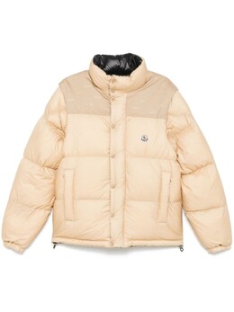 Moncler: Серая куртка 