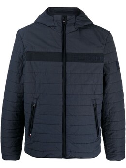 Tommy Hilfiger: Пуховик с капюшоном 