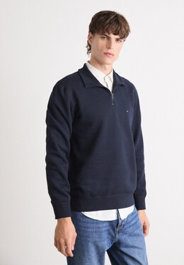 Tommy Hilfiger: Тёмная толстовка  Essential