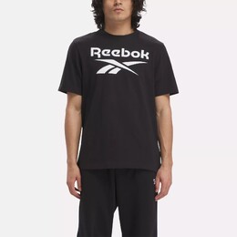 Reebok: Чёрная футболка 