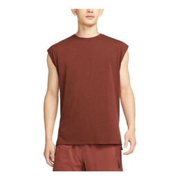 Nike: Коричневый жилет  Dri FIT