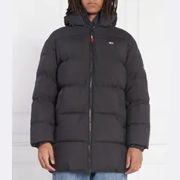 Tommy Hilfiger: Чёрный пуховик  Essential