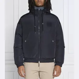 Emporio Armani: Синяя куртка 