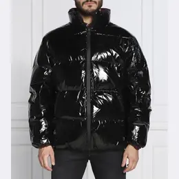Calvin Klein: Чёрный пуховик 