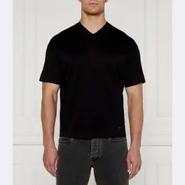 Emporio Armani: Обтягивающая футболка 