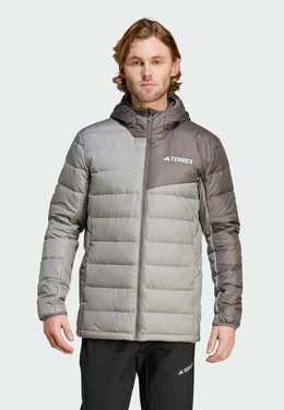 Adidas: Светлый пуховик  Terrex