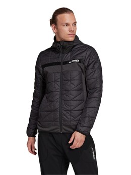 Adidas: Чёрная куртка  Terrex