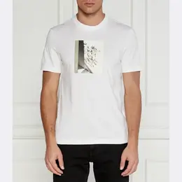 Calvin Klein: Белая футболка 
