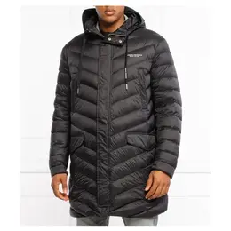 Armani Exchange: Чёрный пуховик 