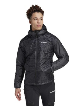Adidas: Чёрная куртка  Terrex