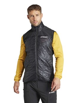 Adidas: Чёрный жилет  Terrex