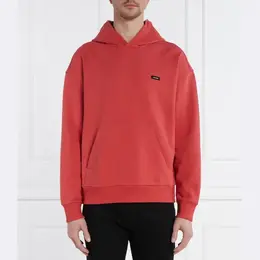 Calvin Klein: Красная толстовка 