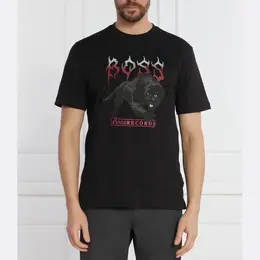 BOSS: Чёрная футболка 