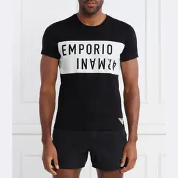 Emporio Armani: Обтягивающая футболка 