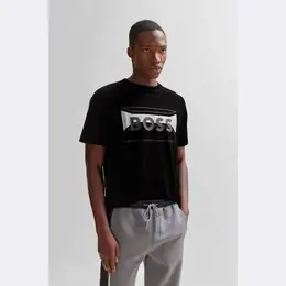BOSS: Чёрная футболка 